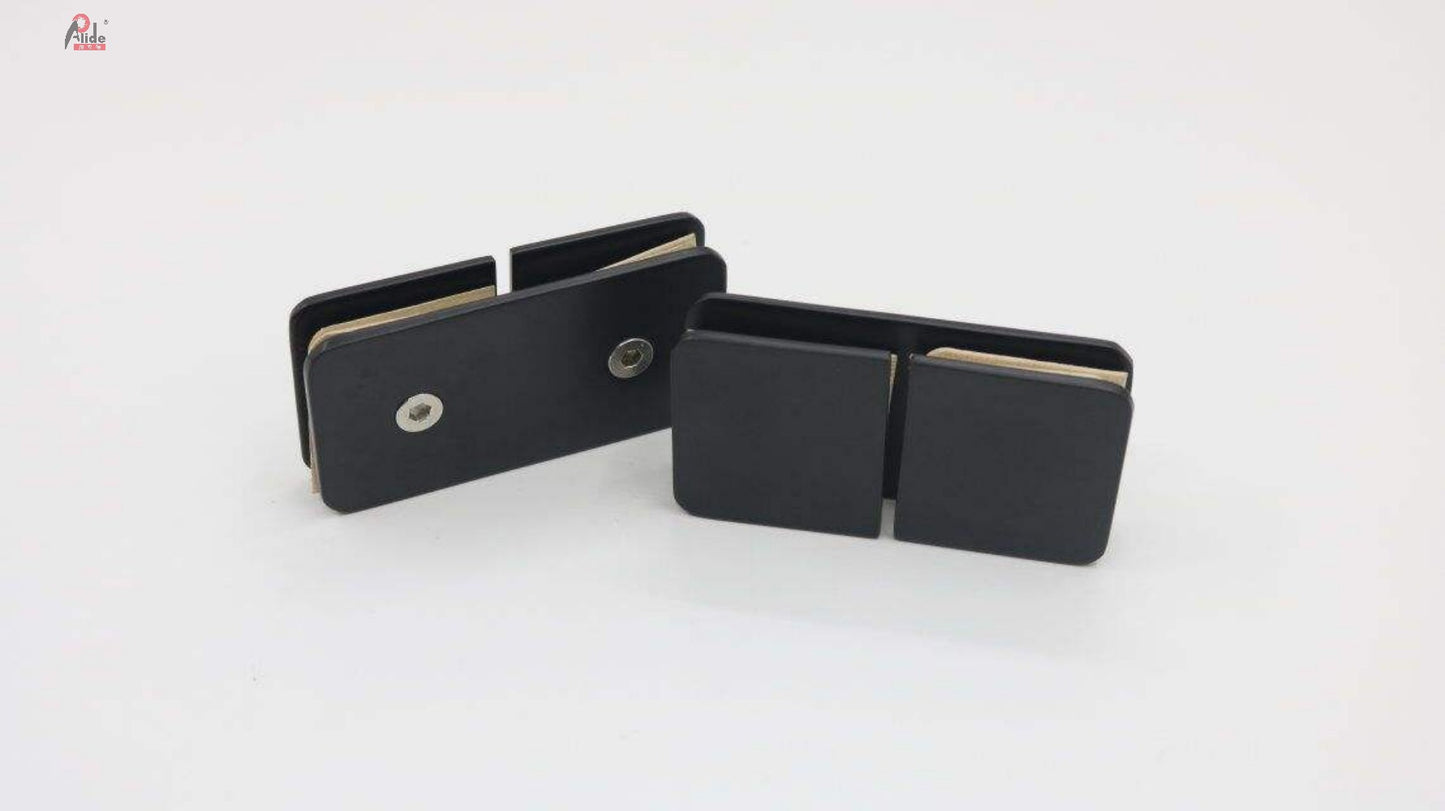 L02 180° Square Fixed Glass Clamp